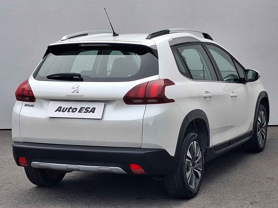 Peugeot 2008 1.2 PT Allure