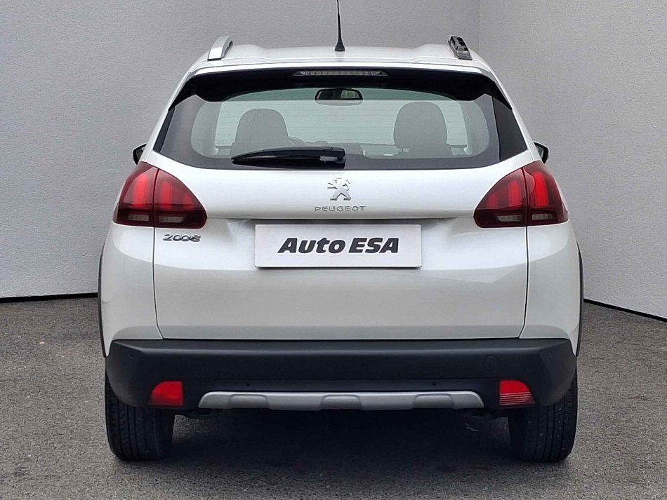 Peugeot 2008 1.2 PT Allure
