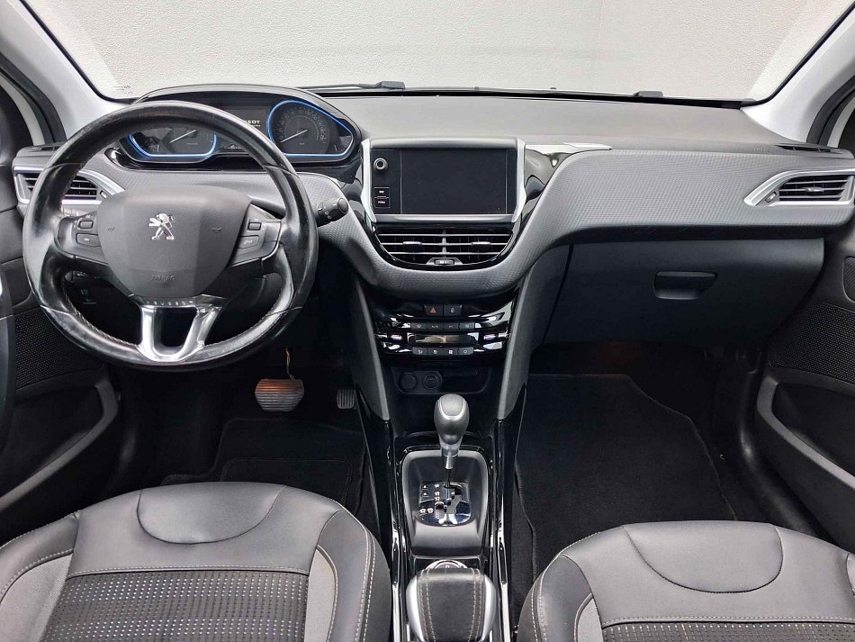 Peugeot 2008 1.2 PT Allure