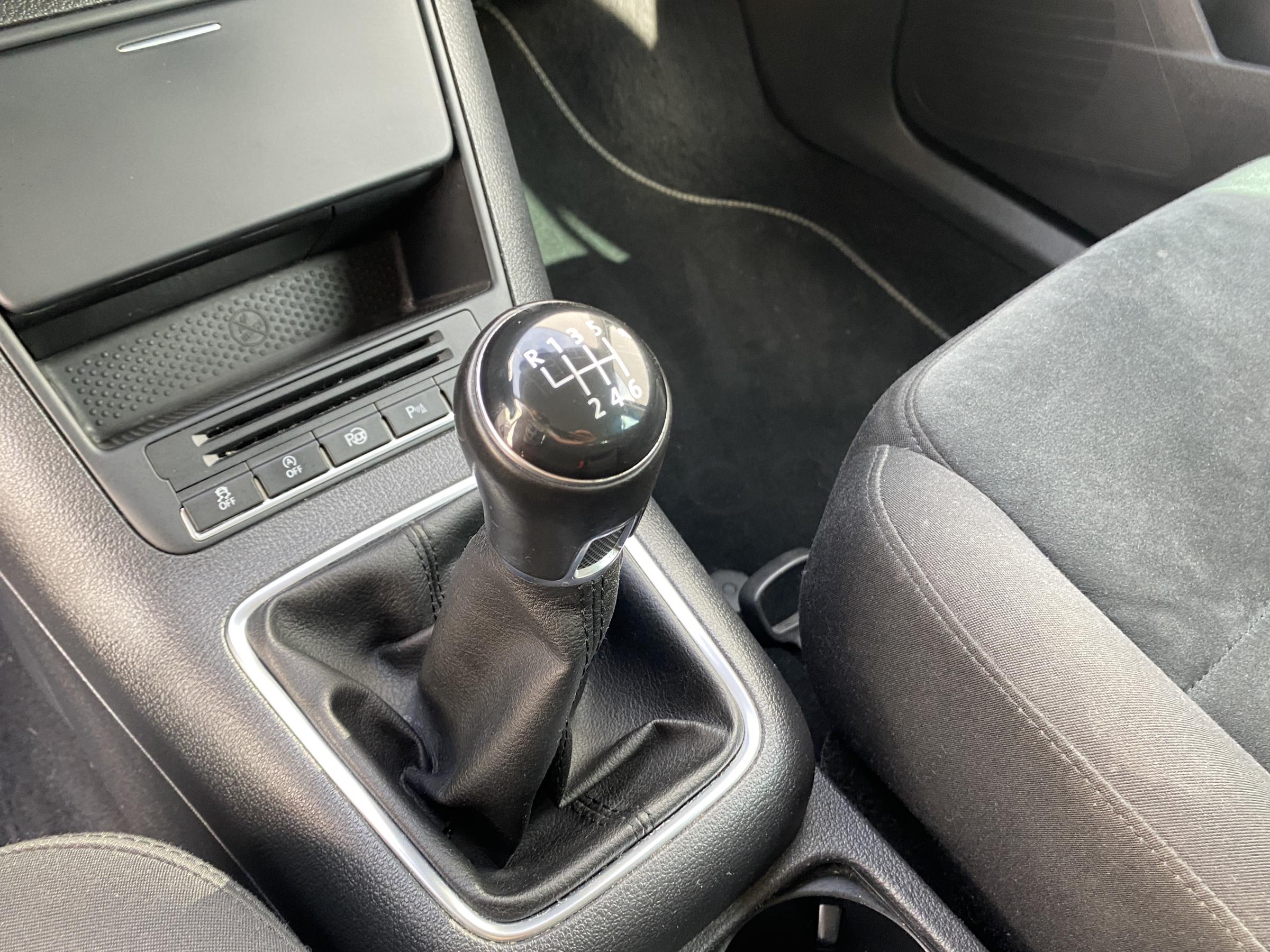 Volkswagen Tiguan, 2012 - pohled č. 16