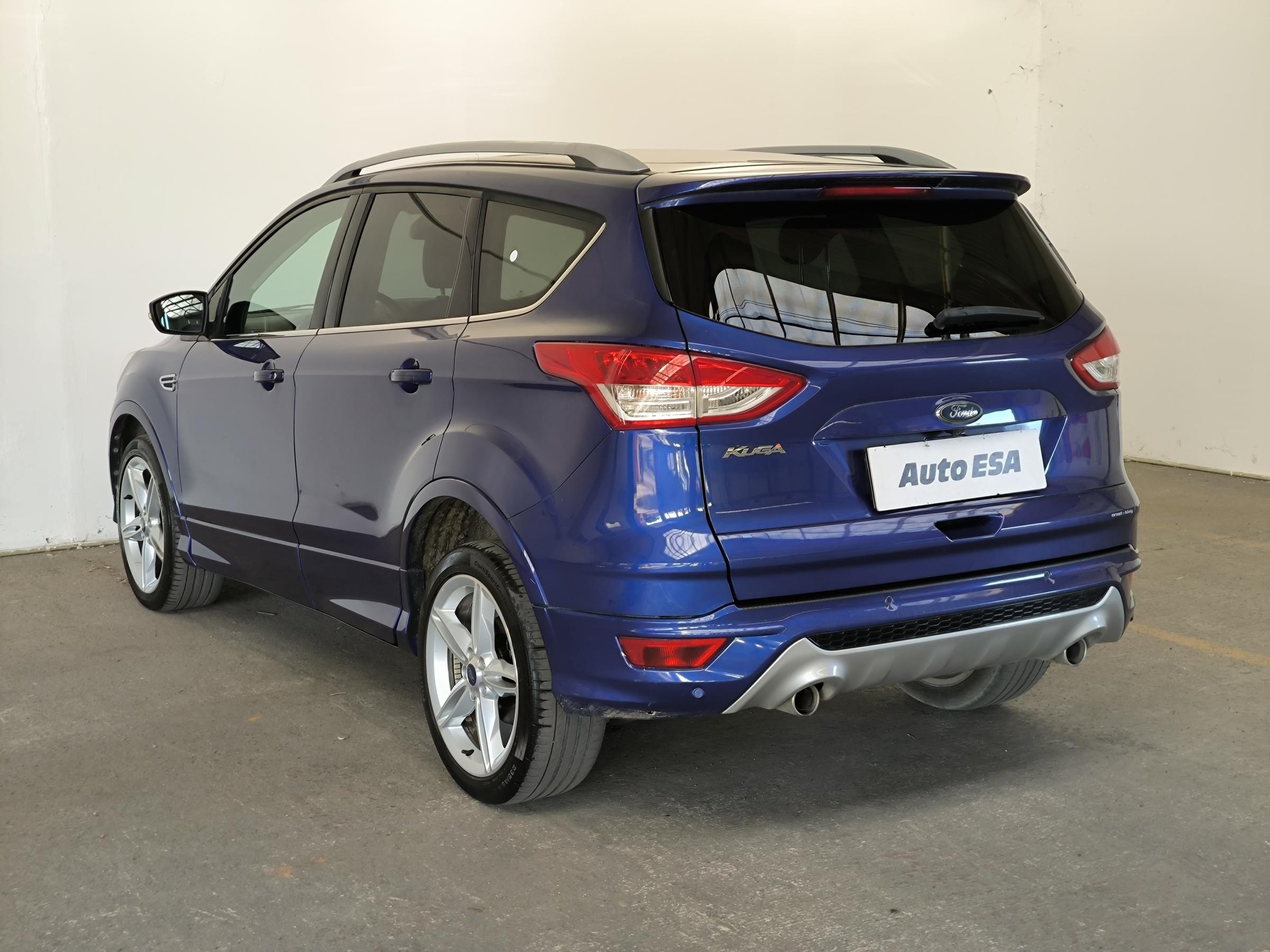 Ford Kuga, 2015 - pohled č. 4