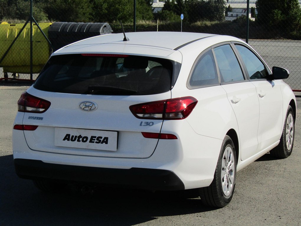 Hyundai I30 1.6 CRDi Trikolor