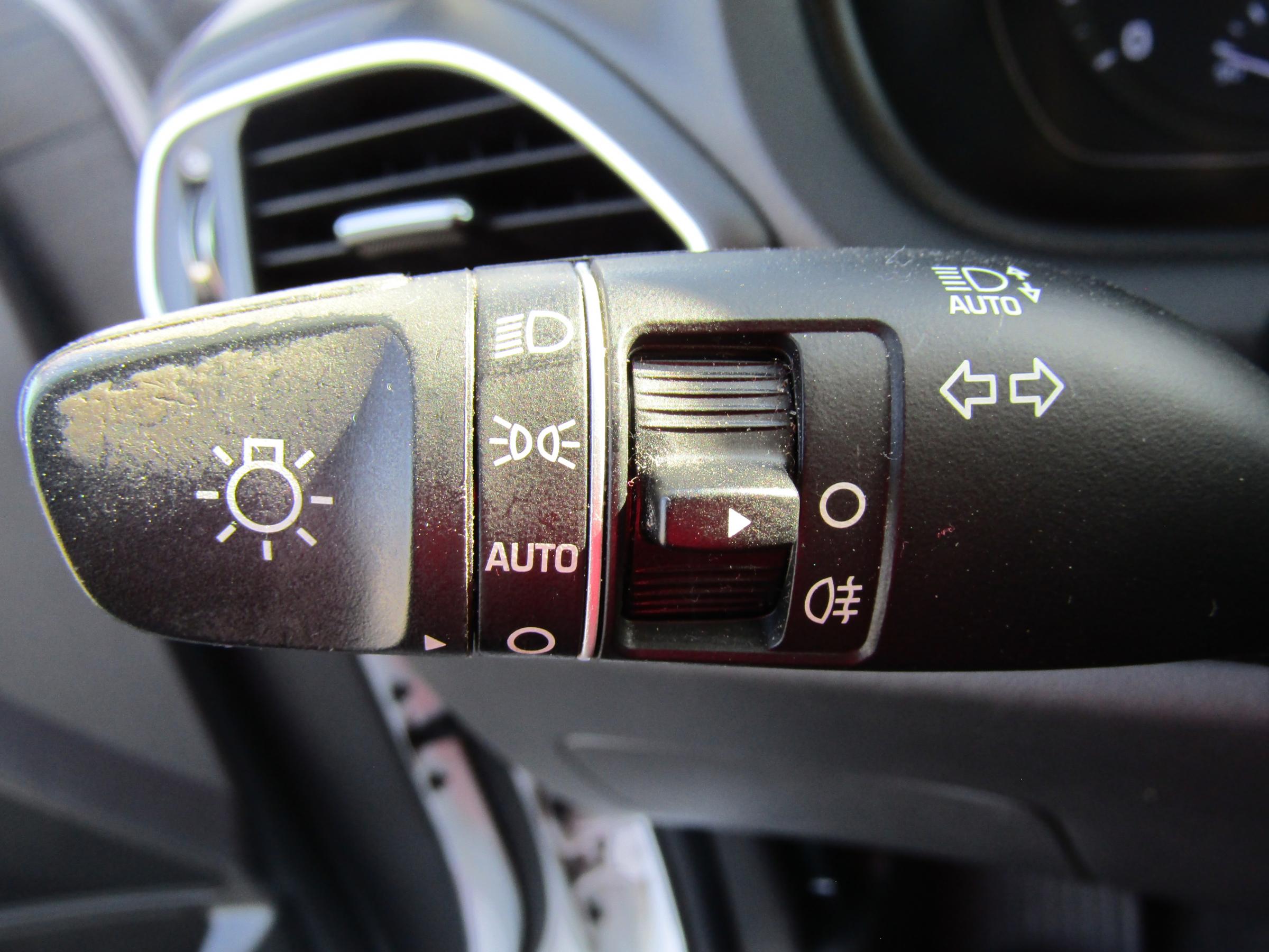 Hyundai i30, 2020 - pohled č. 16