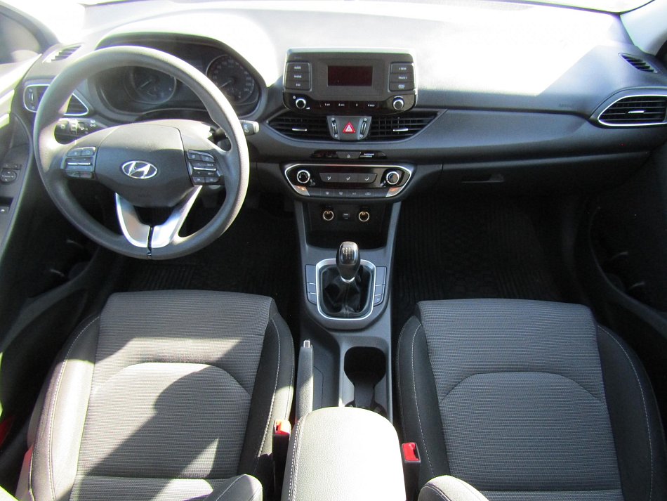 Hyundai I30 1.6 CRDi Trikolor