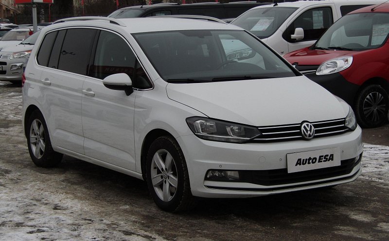 Volkswagen Touran 2.0 TDi 