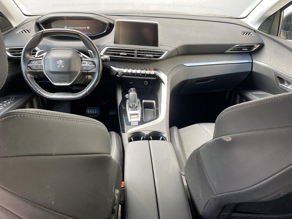 Peugeot 3008 1.2 PT Allure