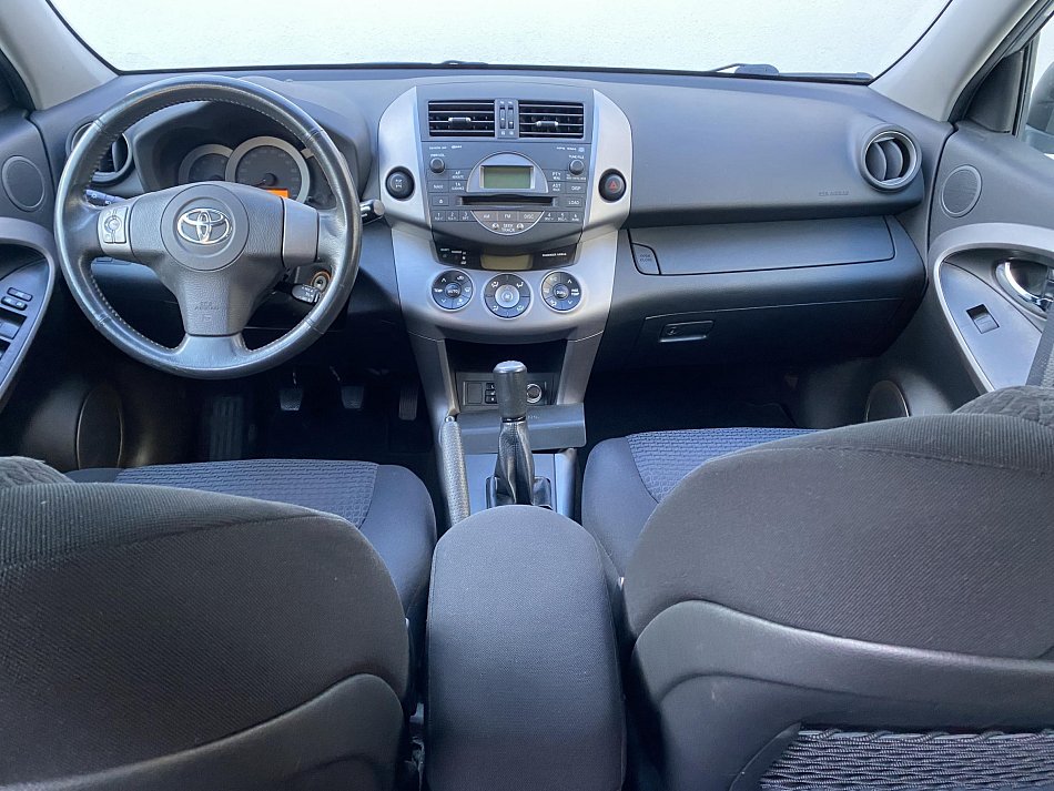 Toyota RAV4 2.0i  4x4