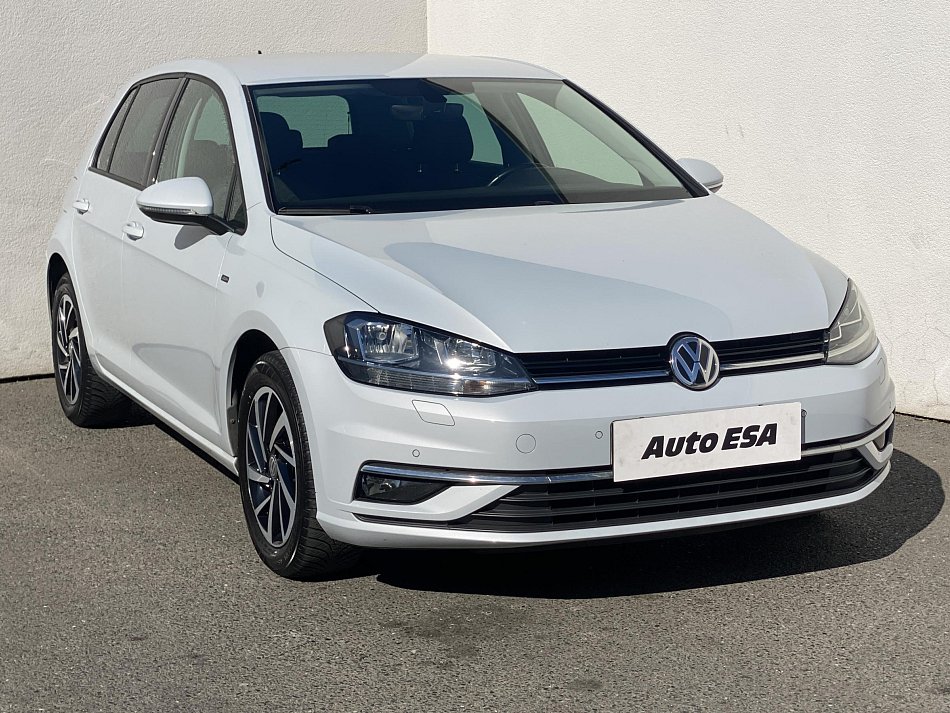 Volkswagen Golf 1.0TSi Join