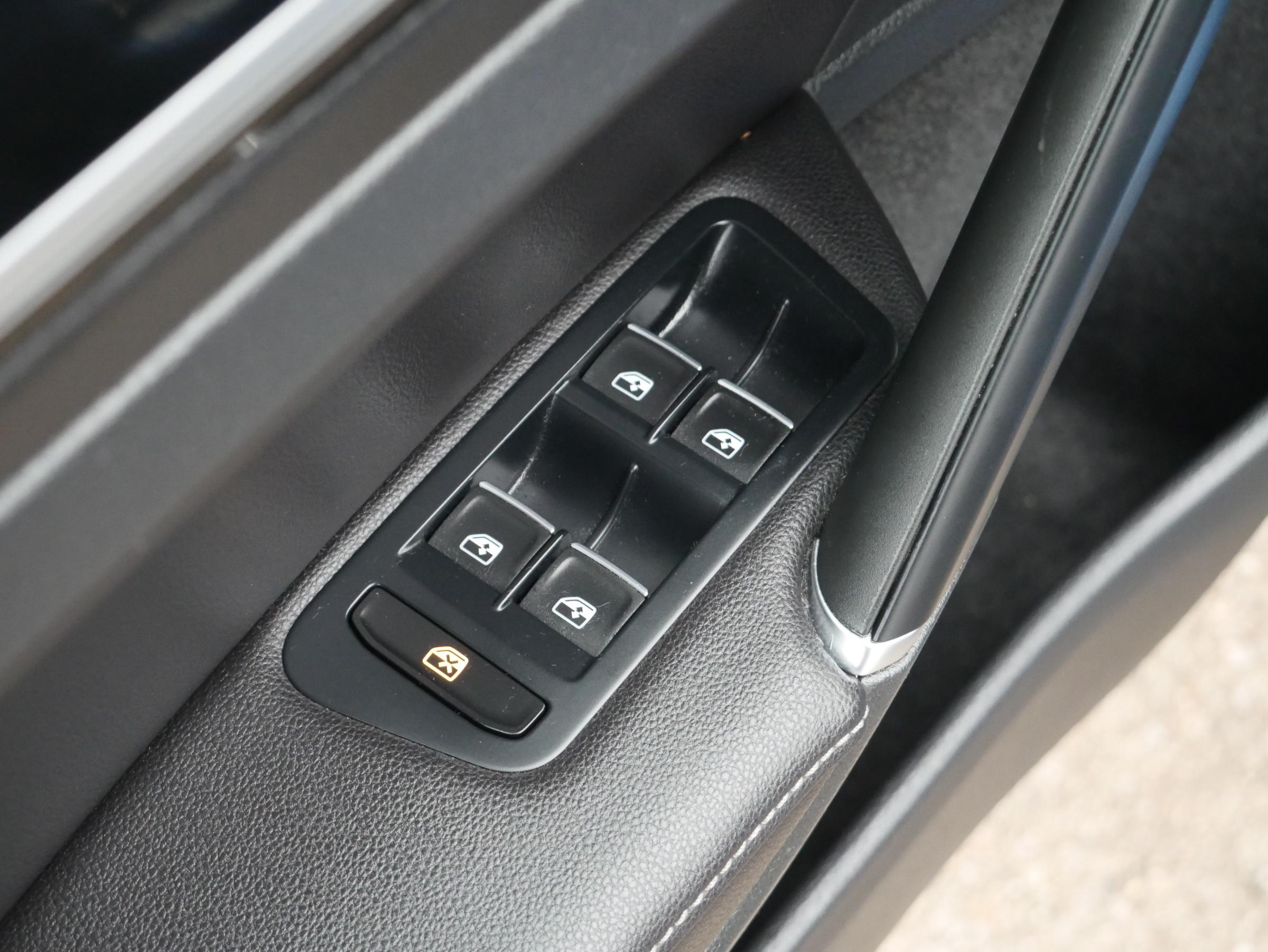 Volkswagen Golf, 2015 - pohled č. 15