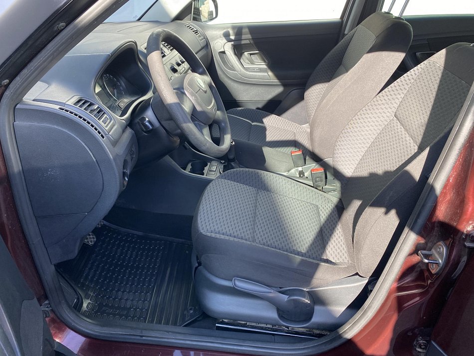 Škoda Fabia II 1.2 TSi Ambiente