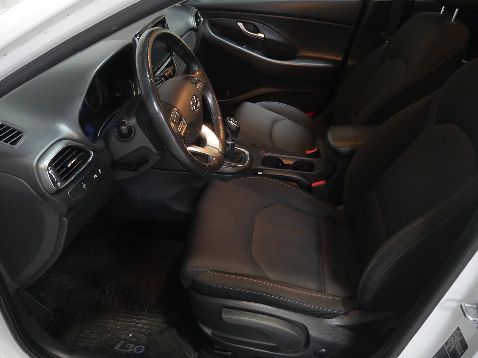 Hyundai I30 1.6i 
