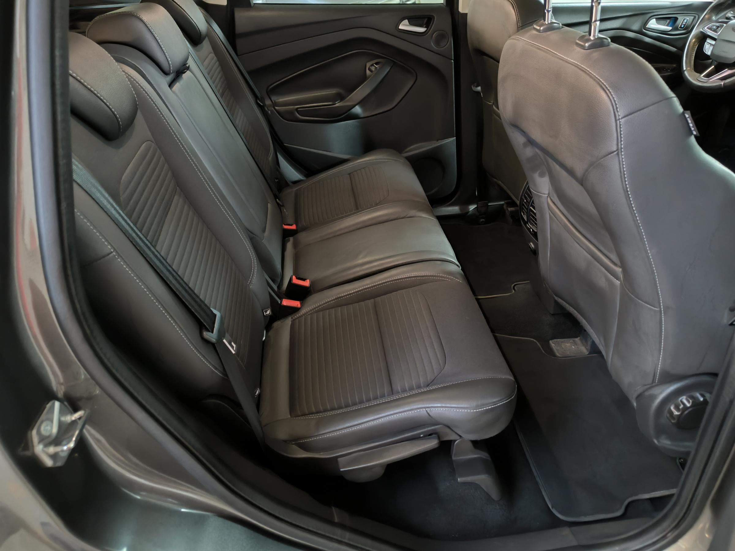 Ford Kuga, 2018 - pohled č. 10