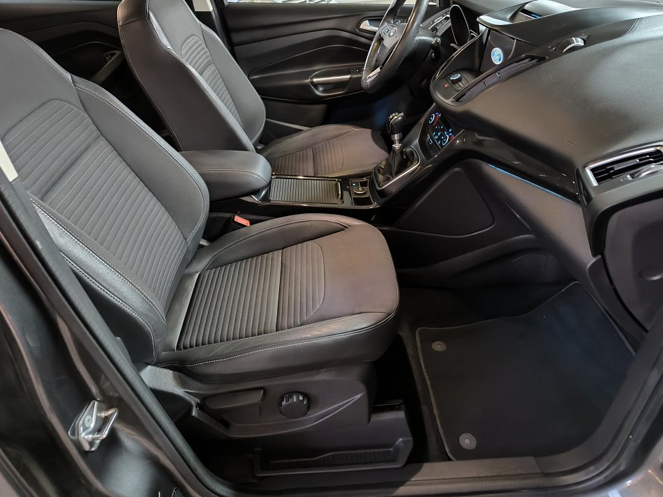 Ford Kuga 2.0 TDCi Titanium