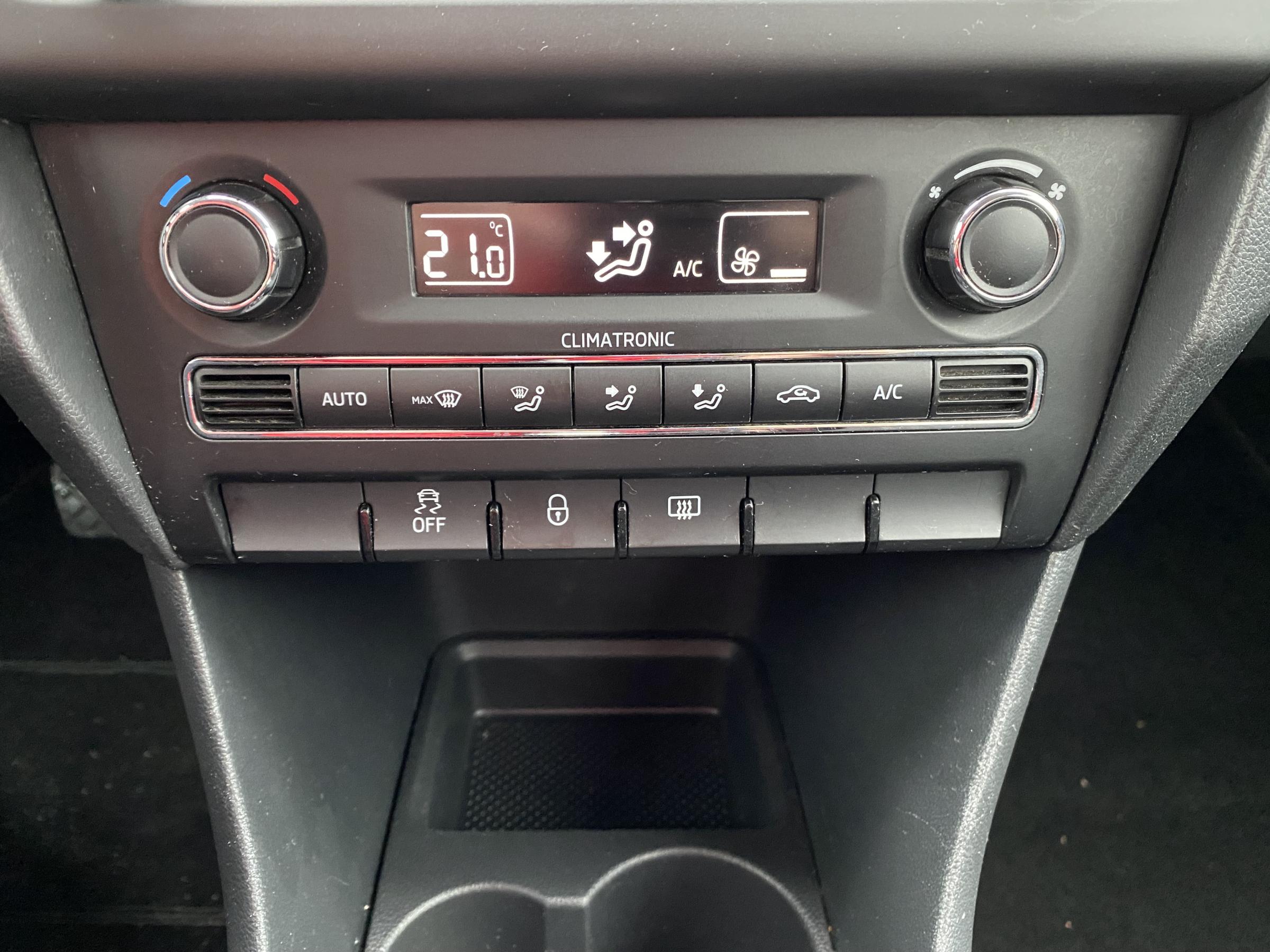 Škoda Rapid, 2014 - pohled č. 15