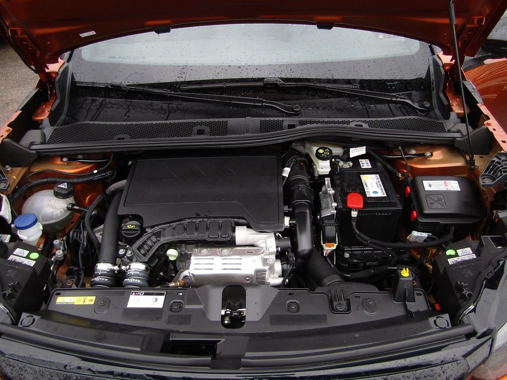 Peugeot 2008 1.2PT GT Line