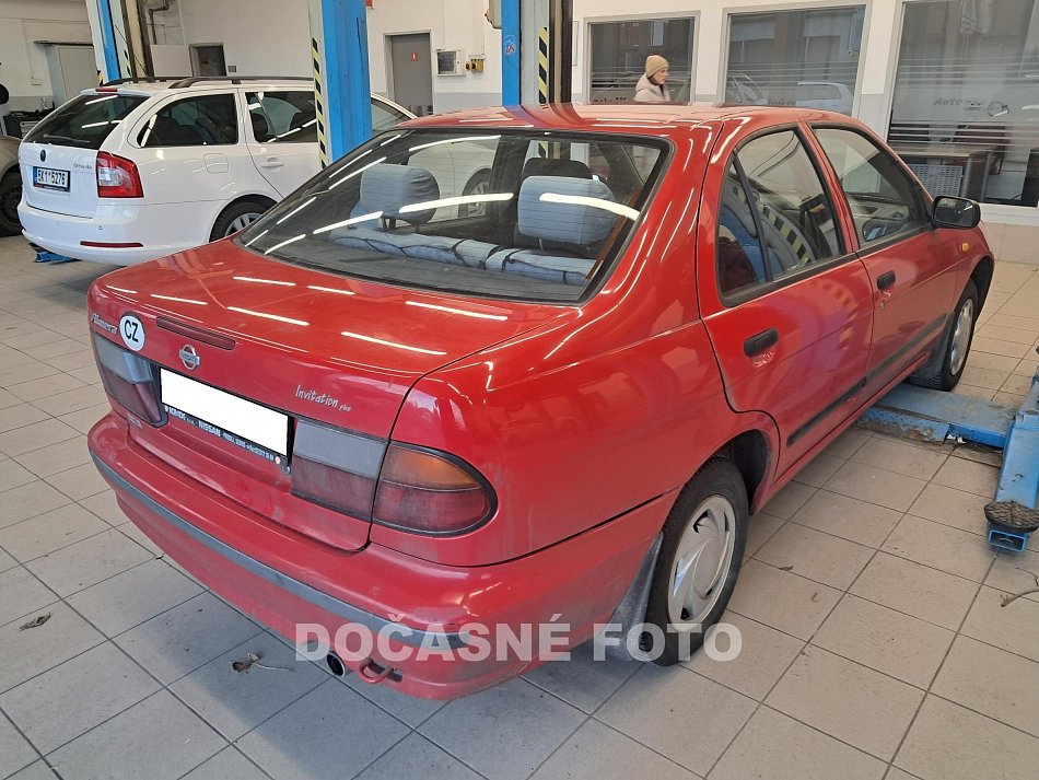 Nissan Almera 1.4 i 