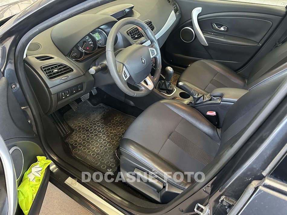 Renault Fluence 1.6i 