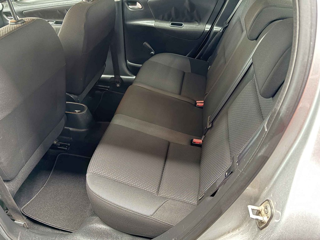Peugeot 207 1.4i 
