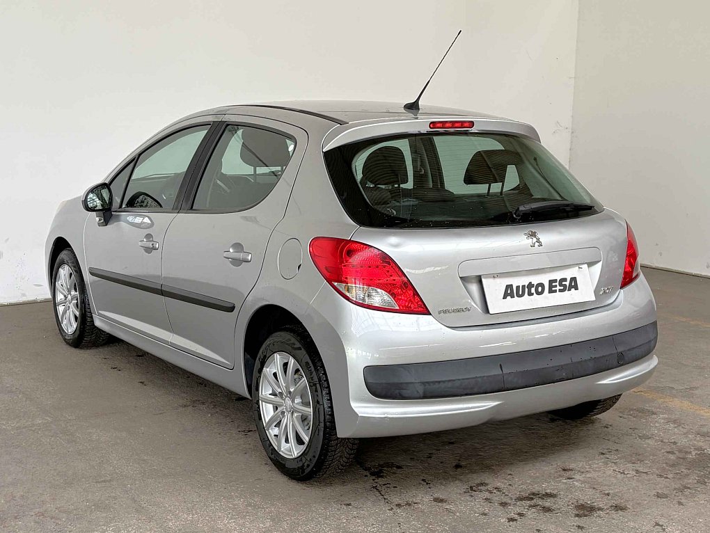 Peugeot 207 1.4i 