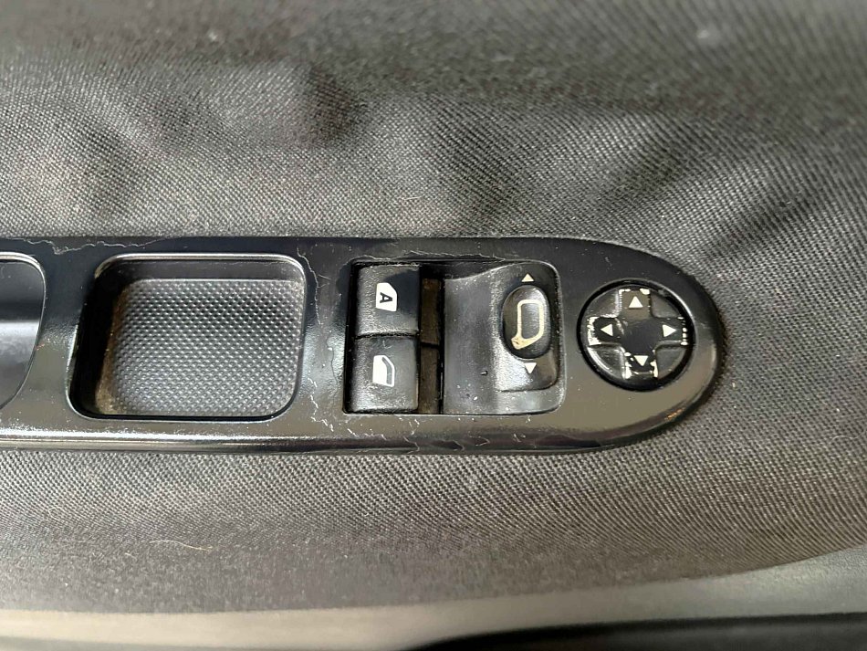 Peugeot 207 1.4i 