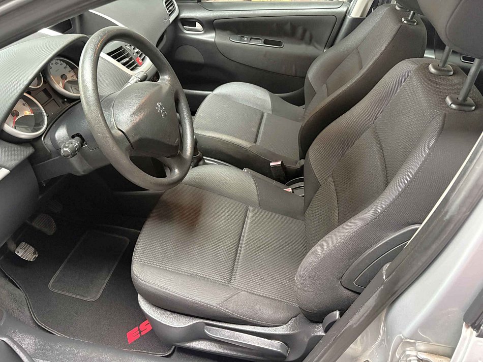 Peugeot 207 1.4i 