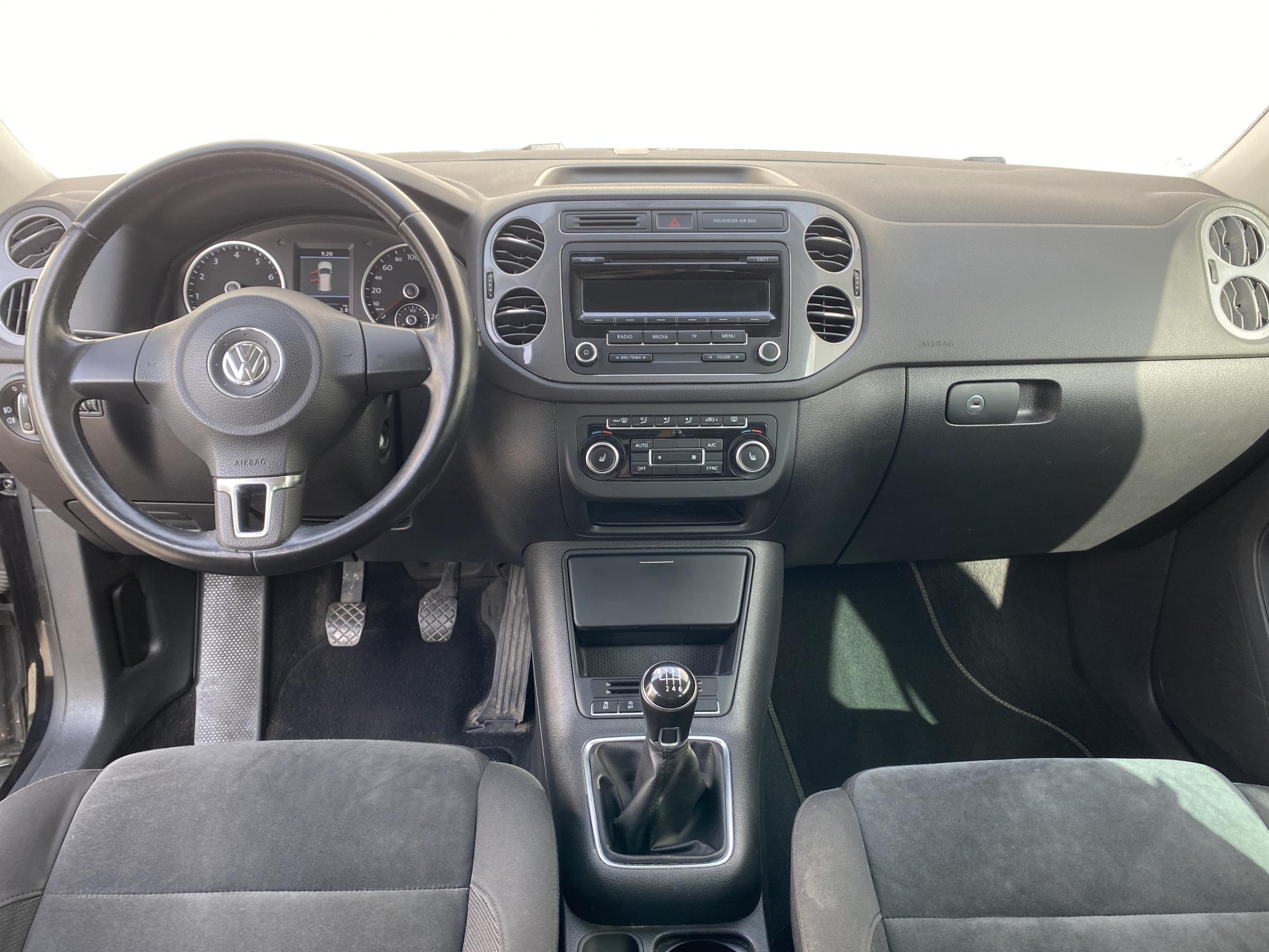 Volkswagen Tiguan, 2012 - pohled č. 8