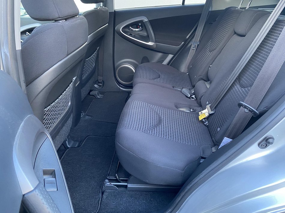 Toyota RAV4 2.0i  4x4