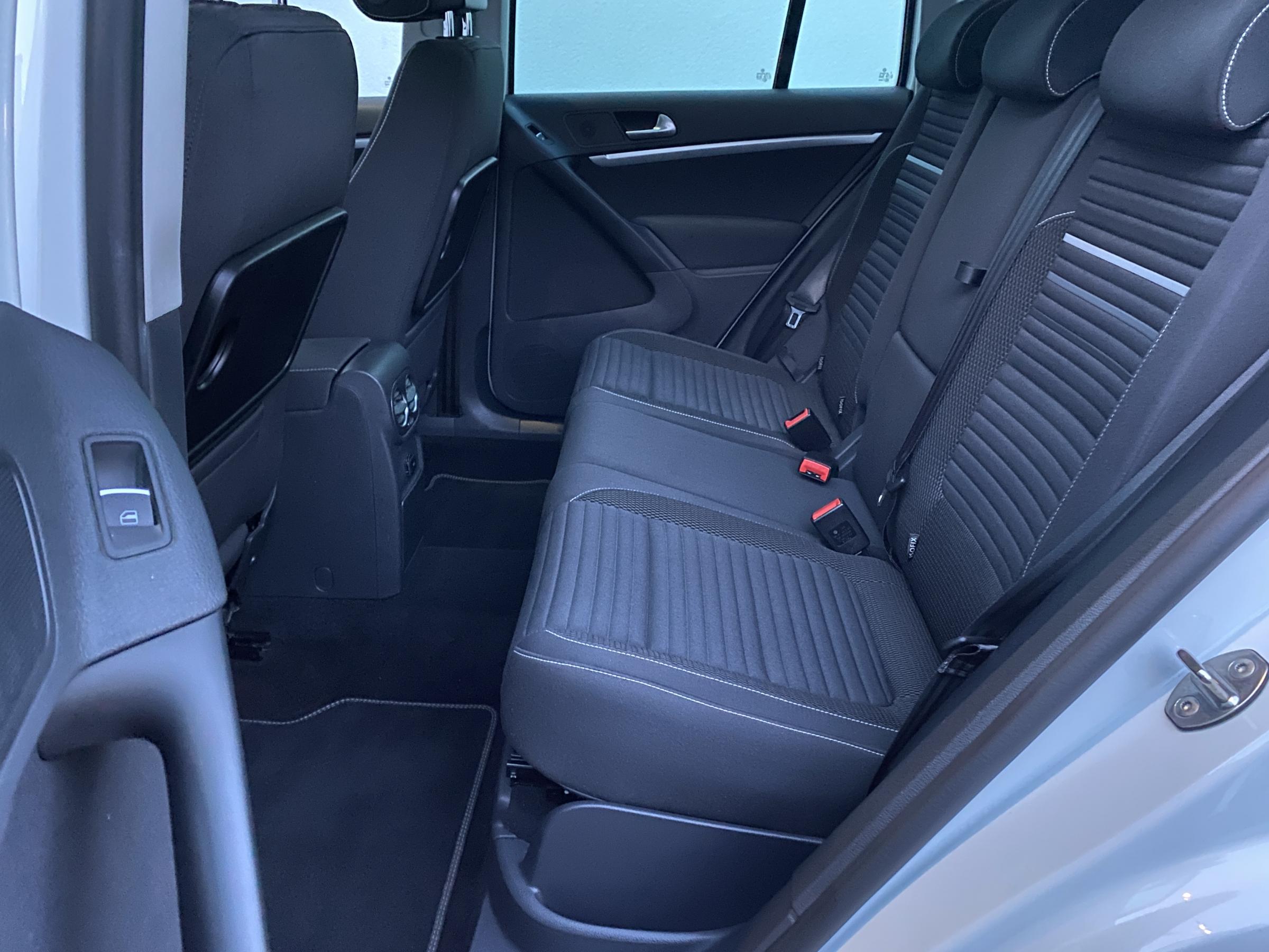 Volkswagen Tiguan, 2014 - pohled č. 10