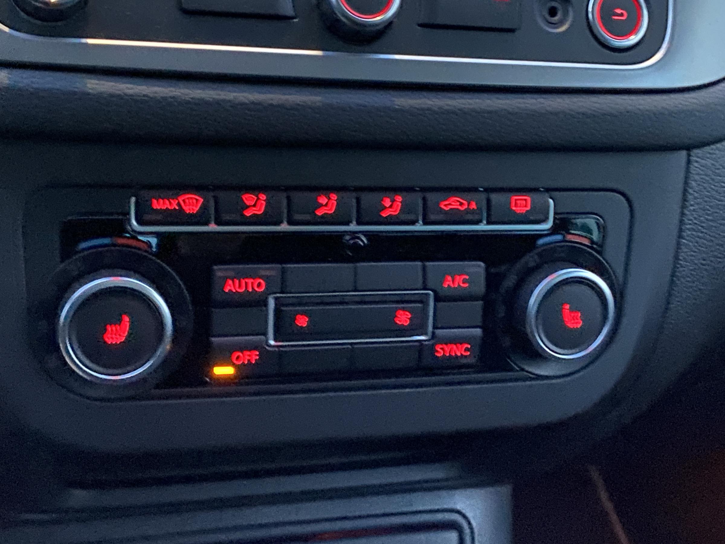 Volkswagen Tiguan, 2014 - pohled č. 15