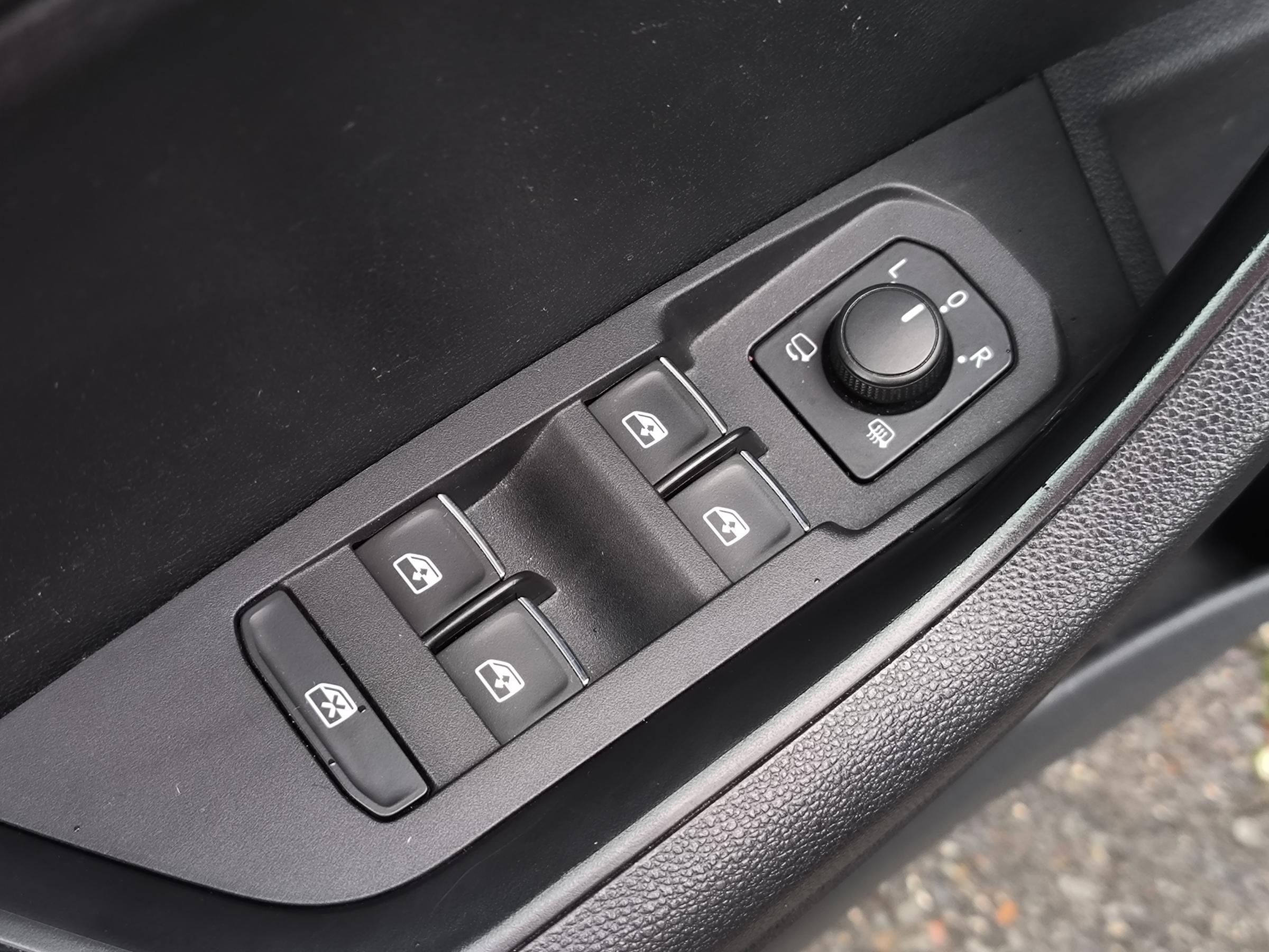 Škoda Karoq, 2018 - pohled č. 24