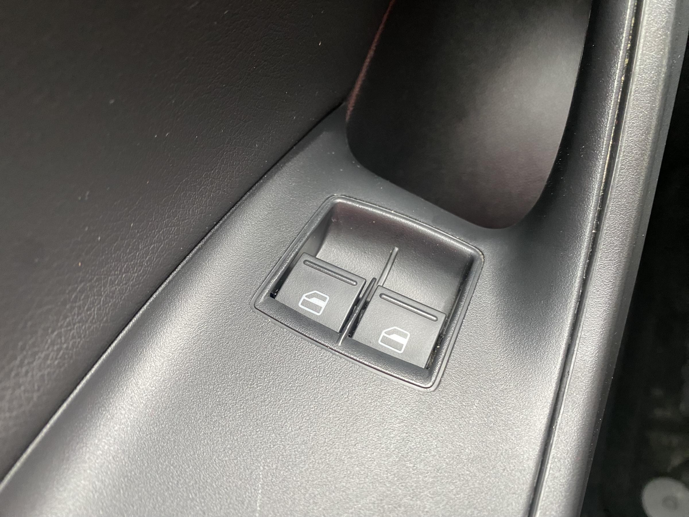 Seat Ibiza, 2017 - pohled č. 11