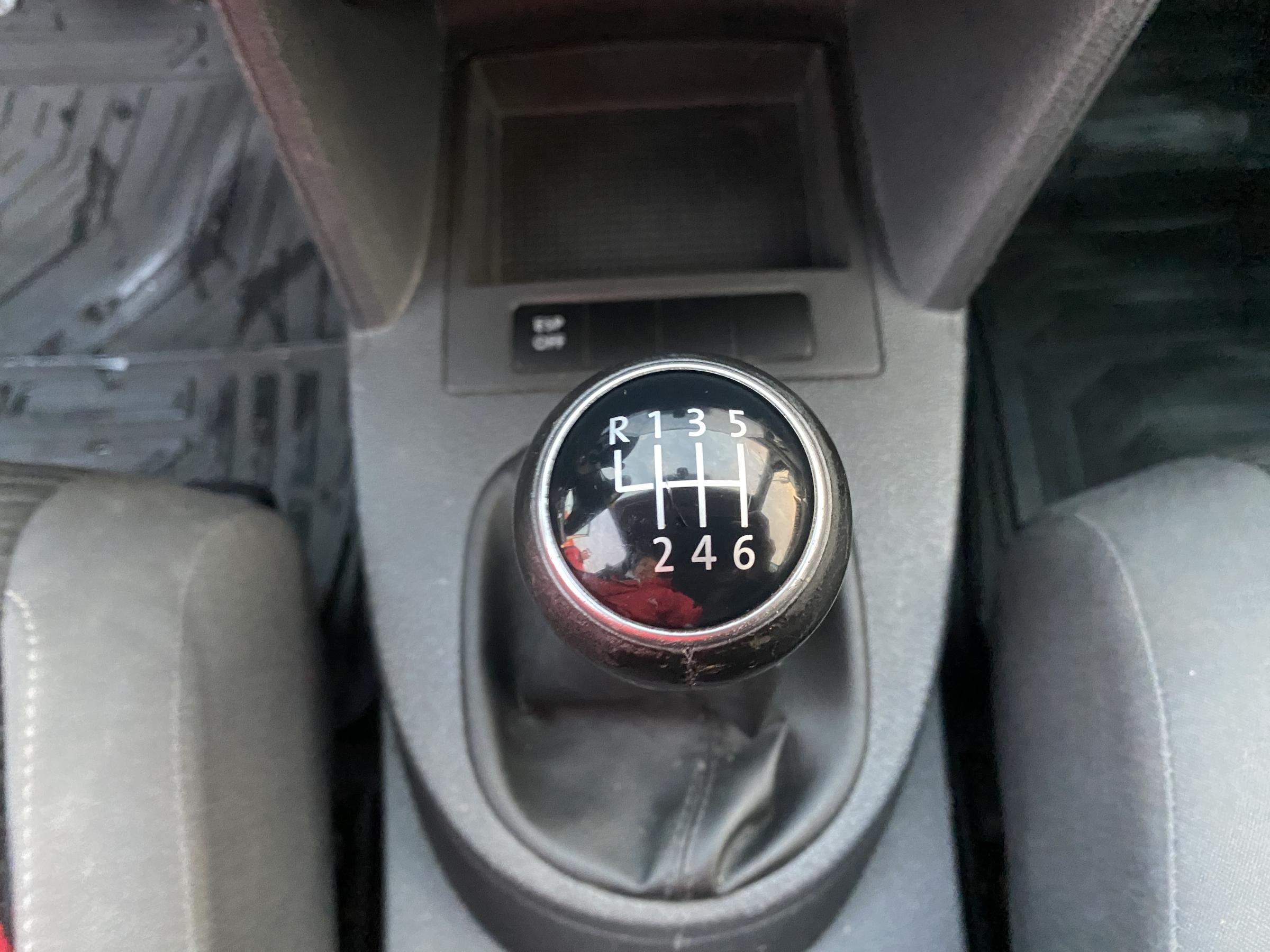 Volkswagen Touran, 2009 - pohled č. 15