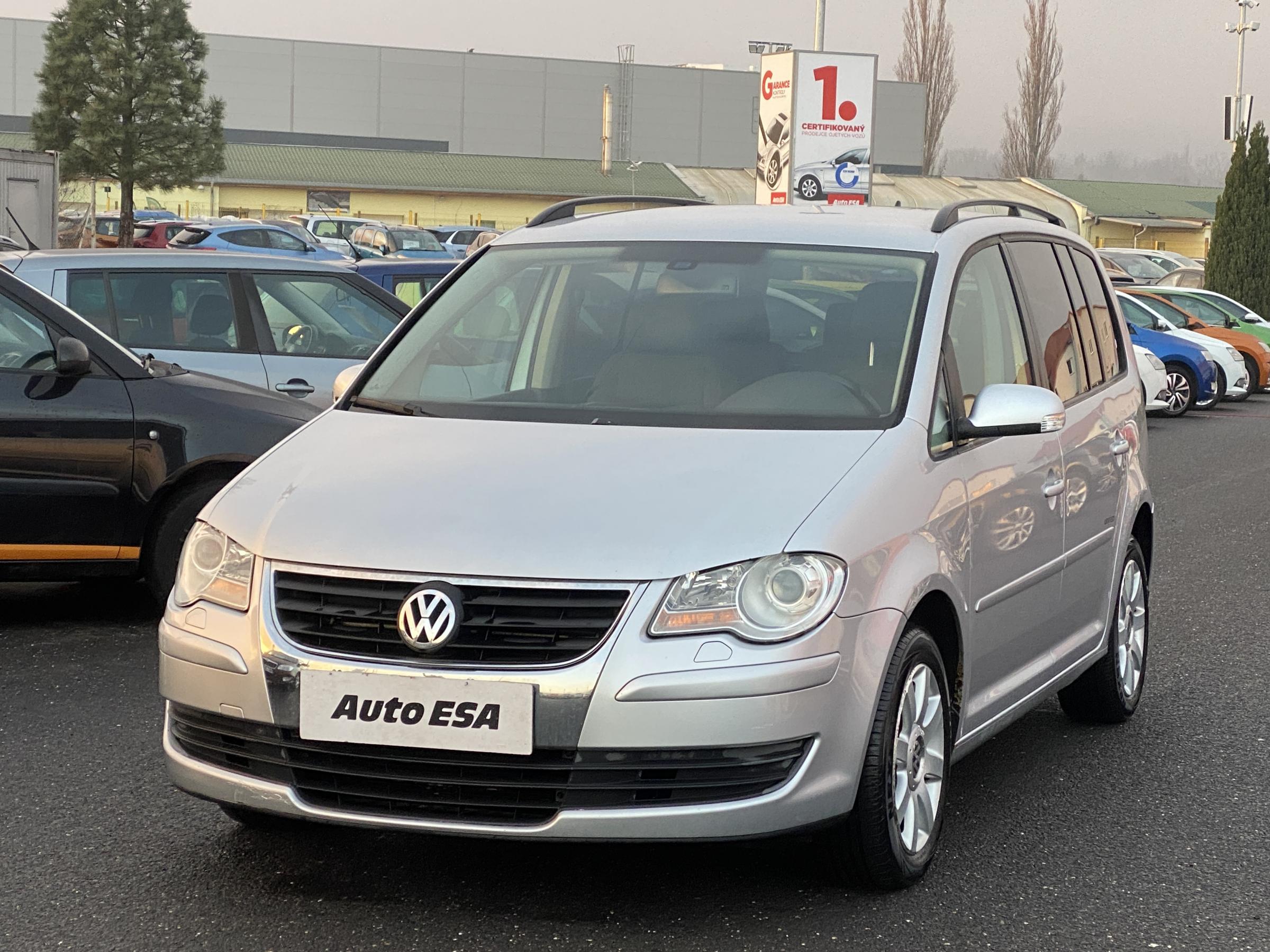 Volkswagen Touran, 2009 - pohled č. 3