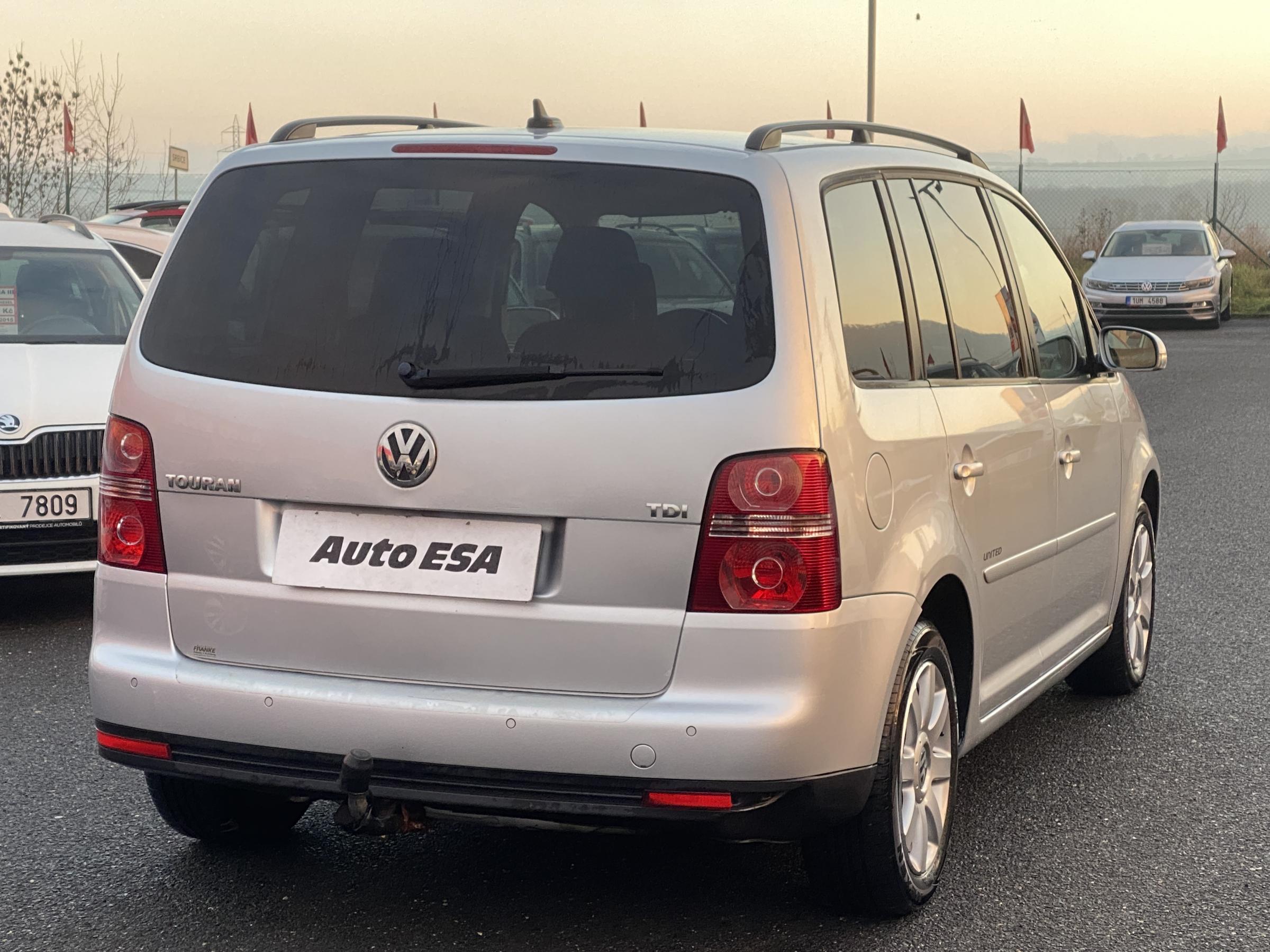 Volkswagen Touran, 2009 - pohled č. 6