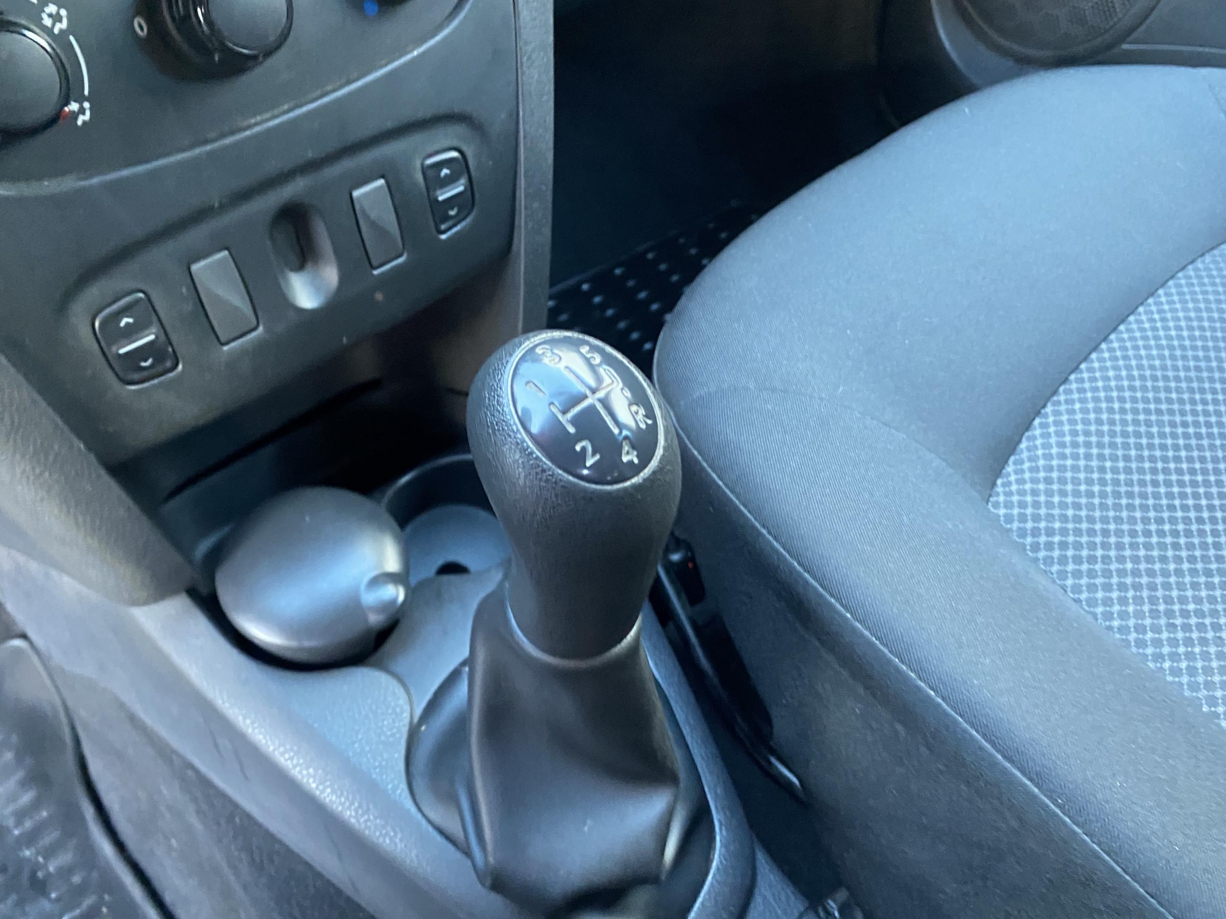 Dacia Logan, 2015 - pohled č. 13