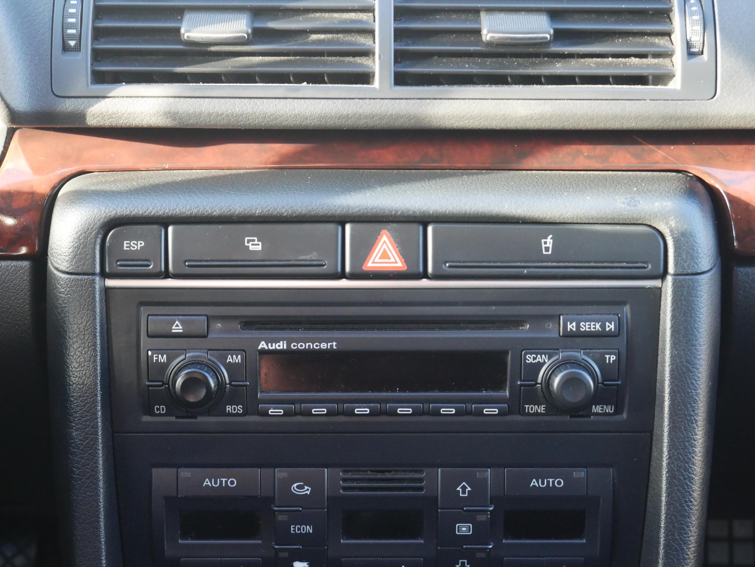 Audi A4, 2006 - pohled č. 12