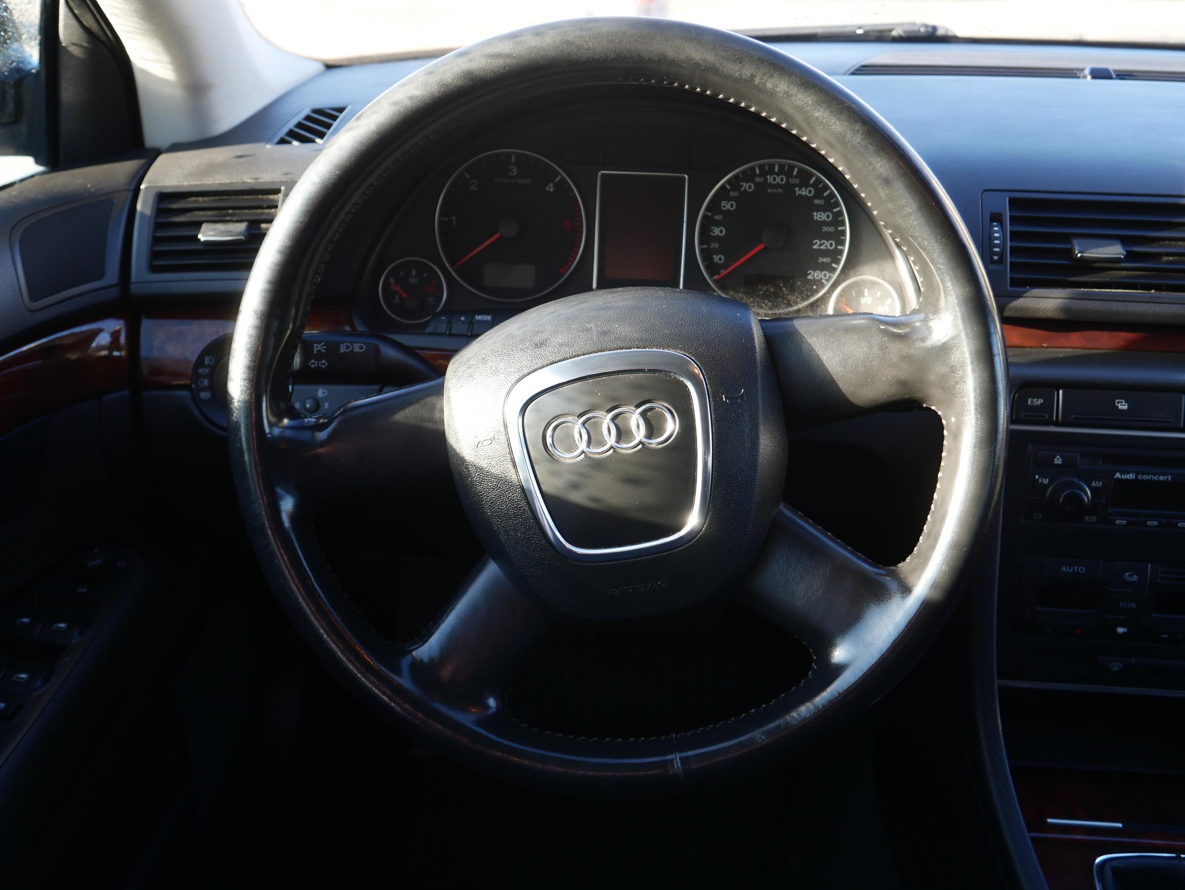 Audi A4, 2006 - pohled č. 14