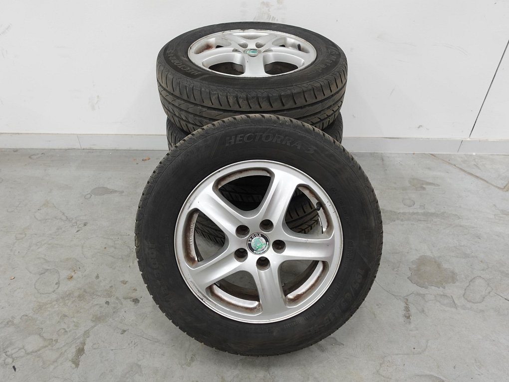 Škoda Octavia 1.6i Elegance