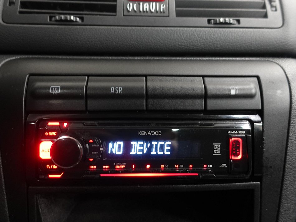 Škoda Octavia 1.6i Elegance