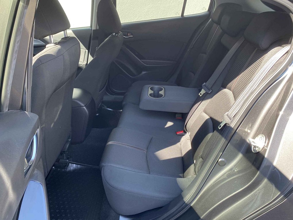Mazda 3 2.0i 