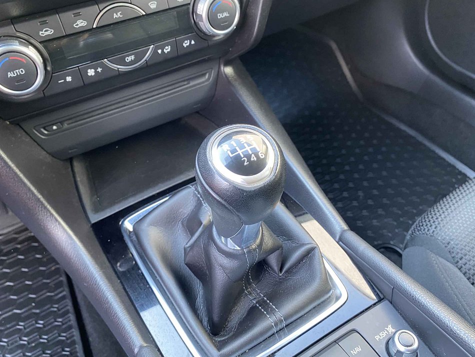 Mazda 3 2.0i 