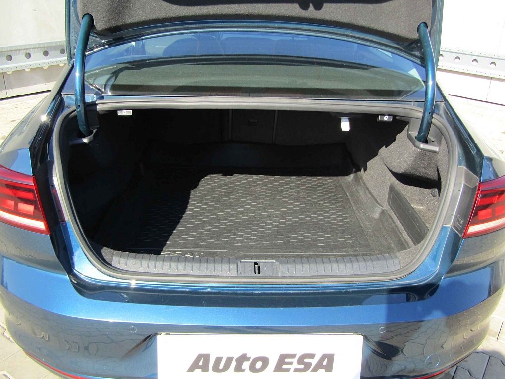 Volkswagen Passat 1.5 TSi 