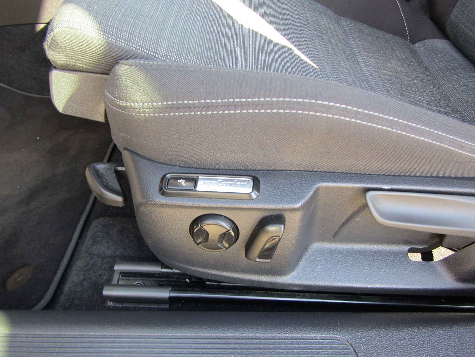 Volkswagen Passat 1.5 TSi 