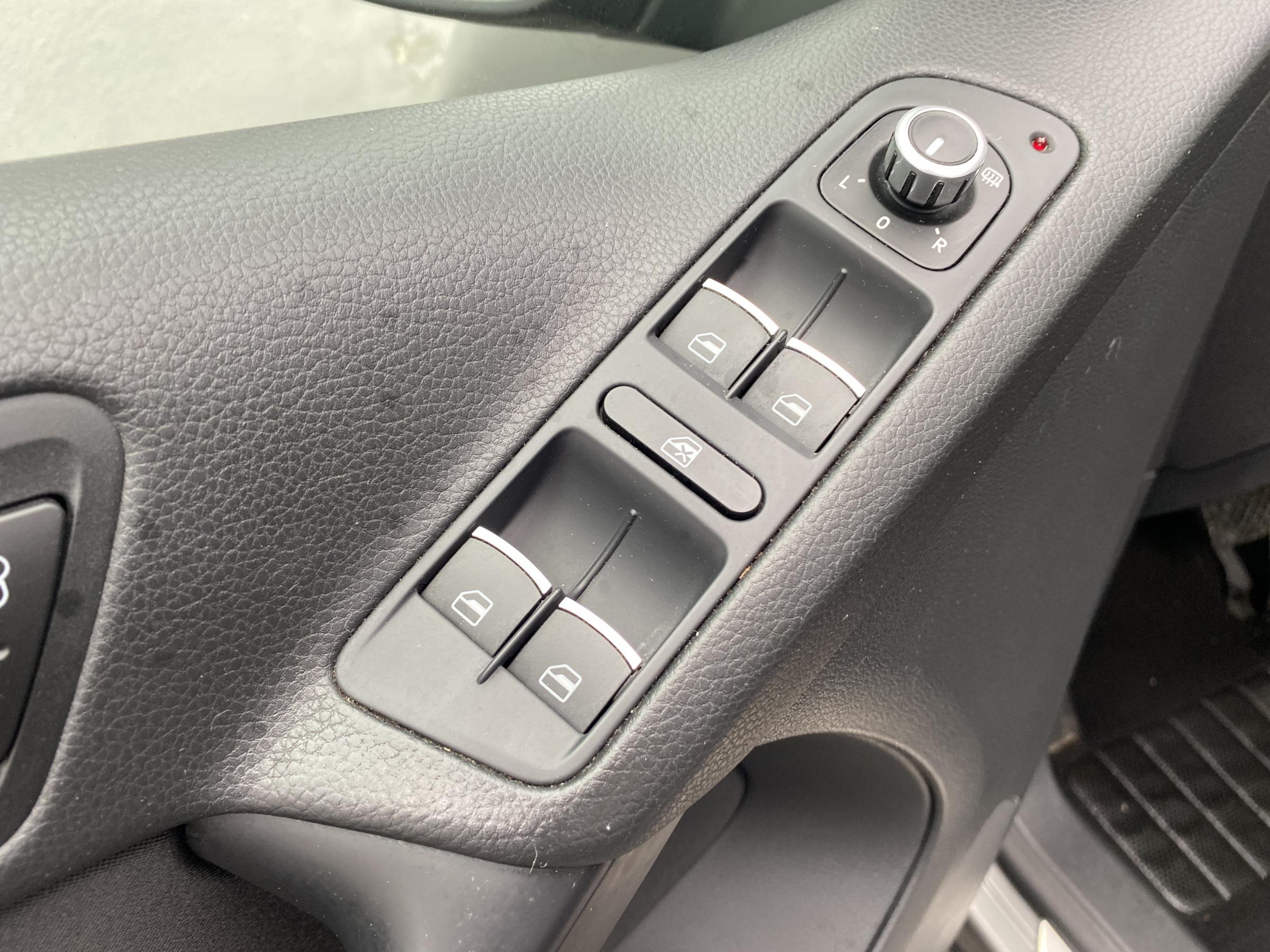 Volkswagen Tiguan, 2014 - pohled č. 13