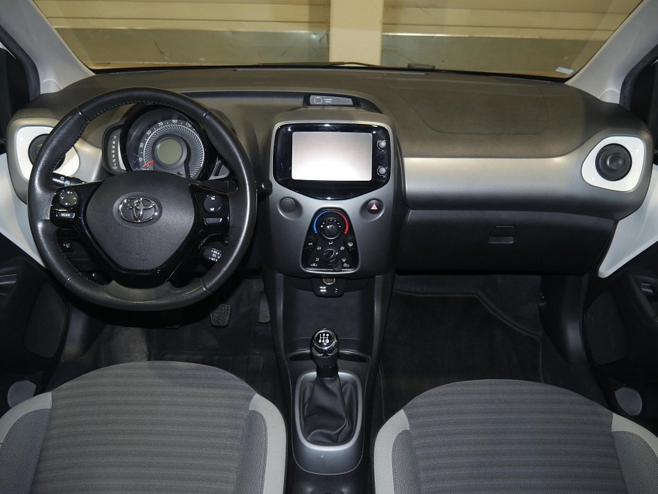 Toyota Aygo 1.0i 