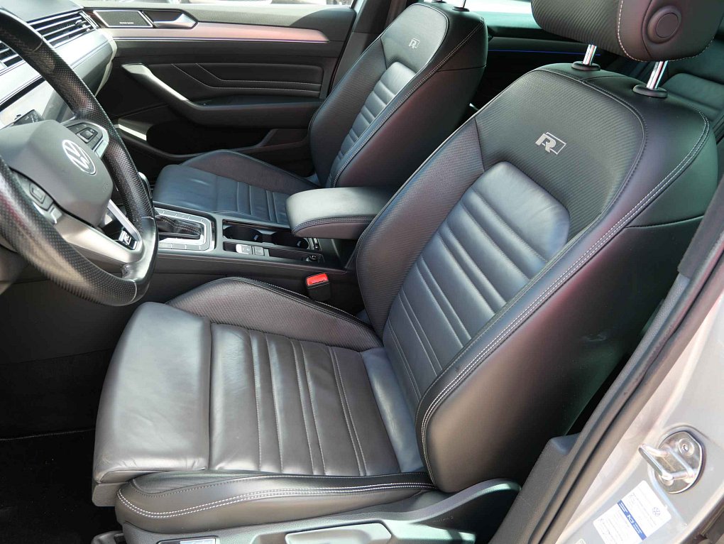 Volkswagen Passat 2.0 TDi R-Line