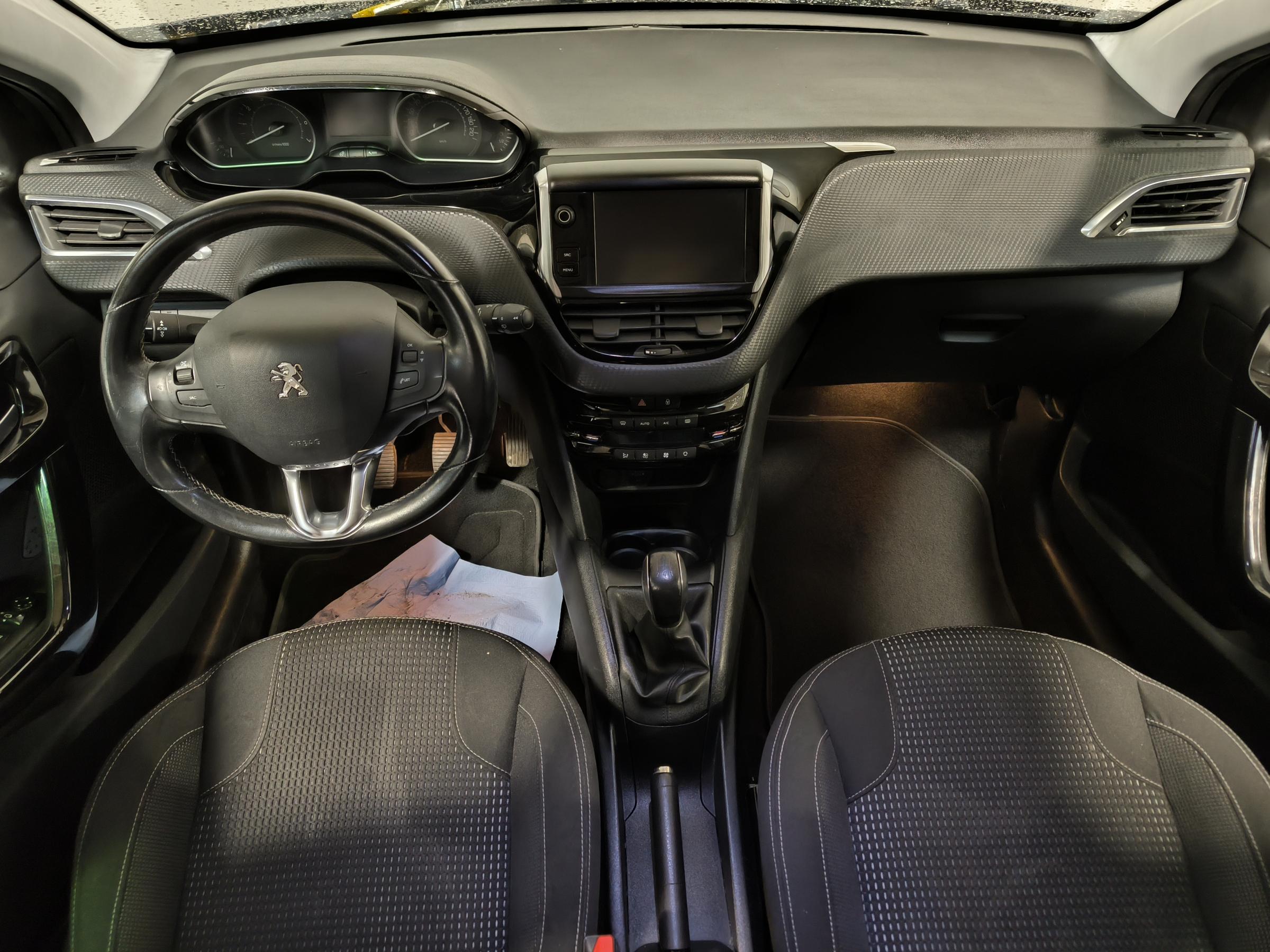 Peugeot 208, 2017 - pohled č. 13