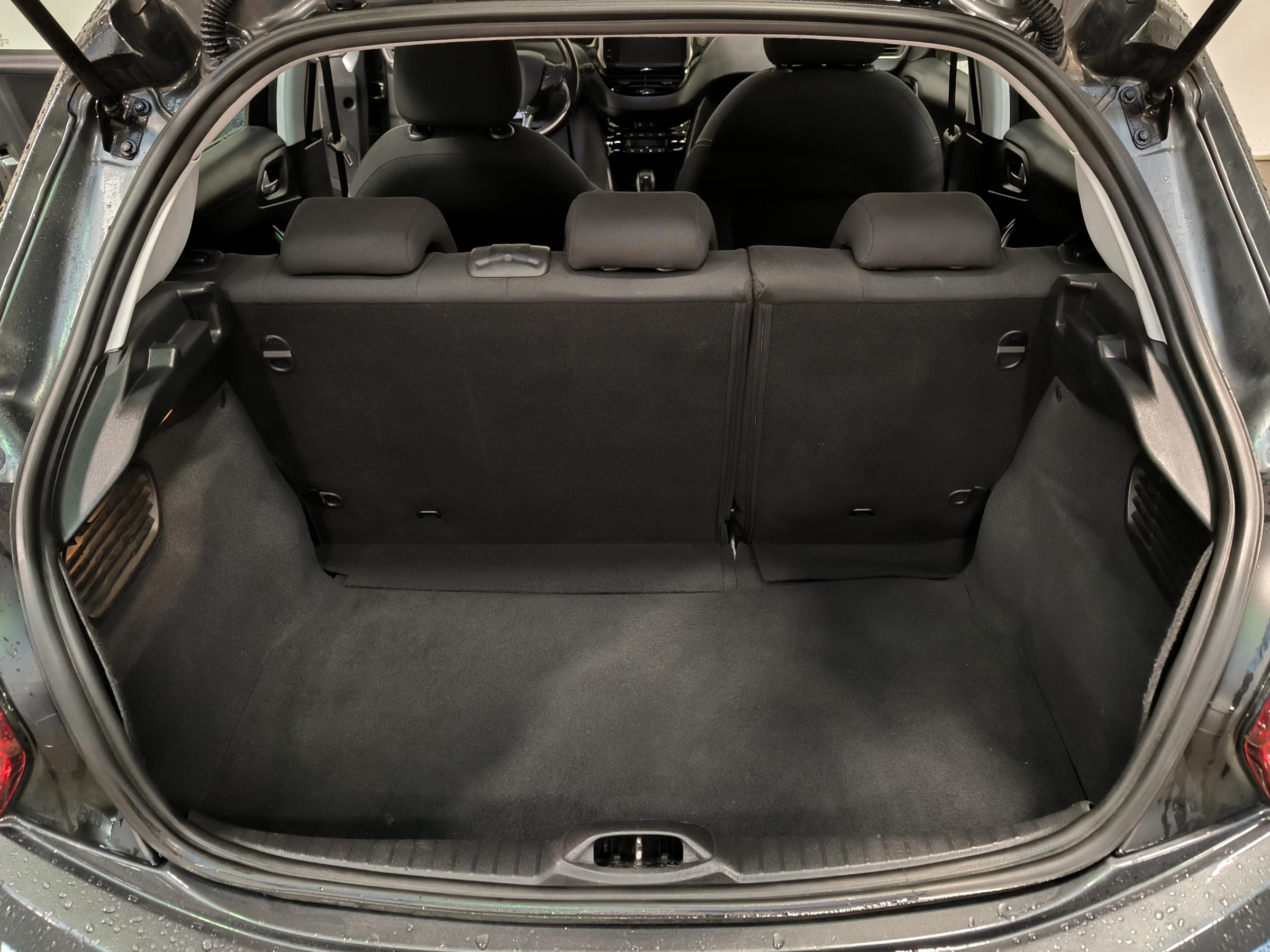 Peugeot 208, 2017 - pohled č. 8