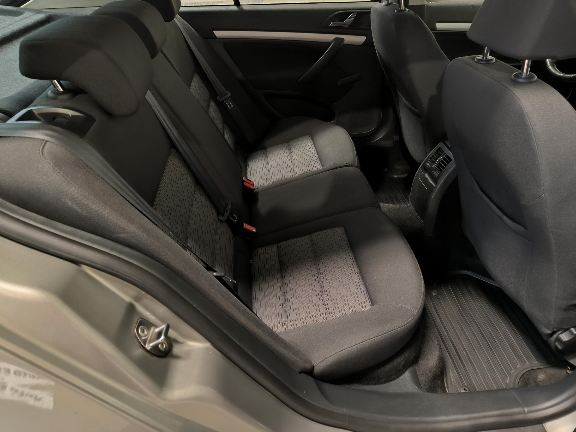 Škoda Octavia, 2010 - pohled č. 11