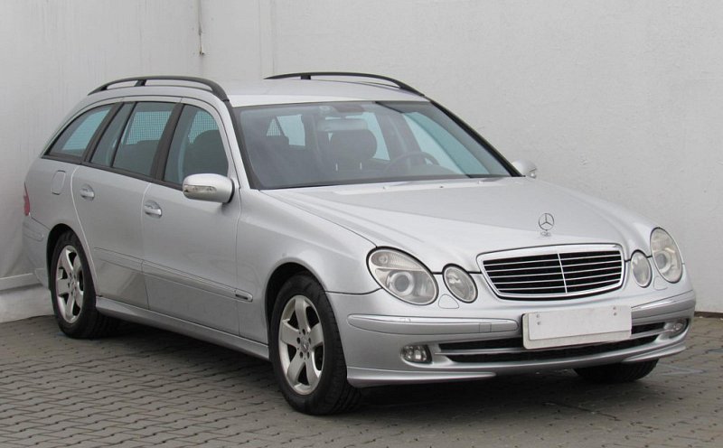 Mercedes-Benz Třída E 2.2 CDi  E200